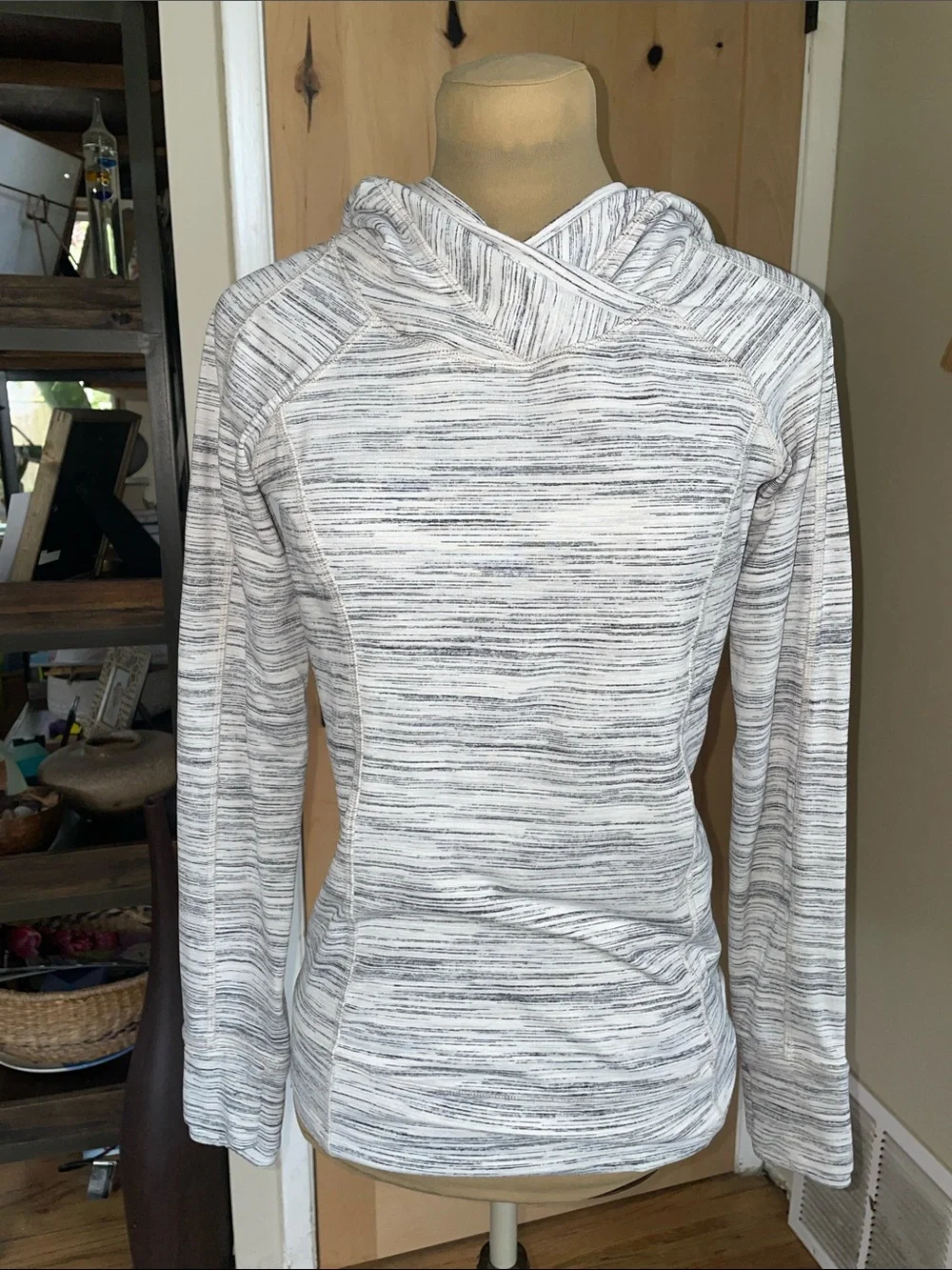 Lululemon Think Fast hoodie